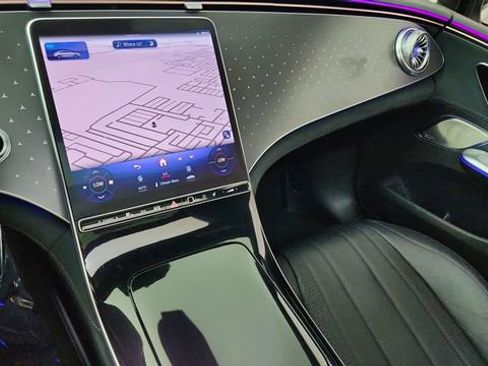 Used 2023 Mercedes-Benz EQE 500 500 Sedan image 44