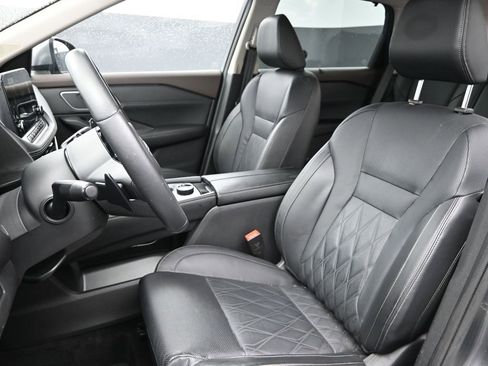 Used 2023 Nissan Rogue Platinum w/ Platinum Premium Package image 15