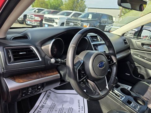 Used 2019 Subaru Outback 2.5i Limited w/ Popular Package #2 AWD/4WD image 11
