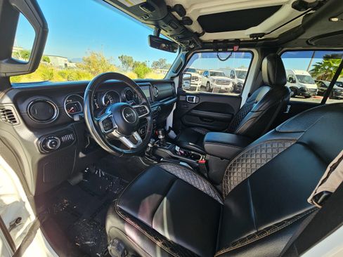 Used 2022 Jeep Gladiator Overland AWD/4WD image 21
