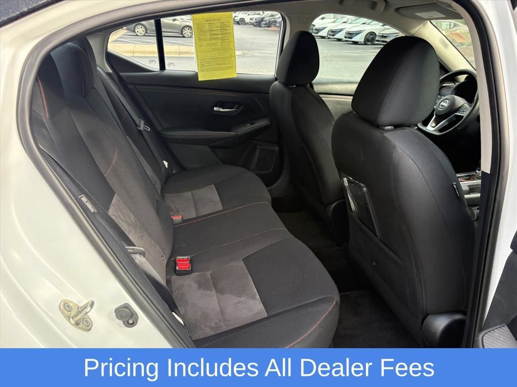Used 2024 Nissan Sentra SR FWD image 19