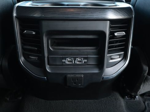 Used 2024 RAM 1500 Laramie RWD image 31