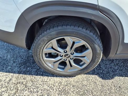 Used 2024 Kia Seltos LX AWD/4WD image 15