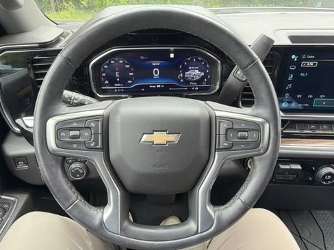 Certified 2022 Chevrolet Silverado 1500 LT w/ Protection Package AWD/4WD image 17