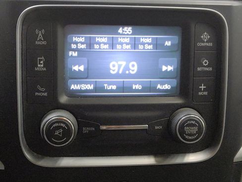 Used 2017 RAM 1500 Classic SLT AWD/4WD image 25