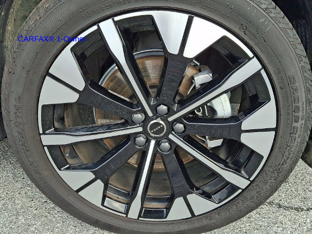 Certified 2026 Volvo XC60 B5 Plus AWD/4WD image 10