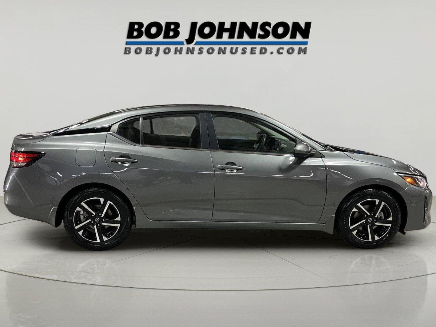 Used 2024 Nissan Sentra SV FWD image 8