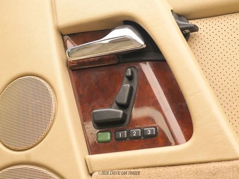 Used 1990 Mercedes-Benz 300 SL image 39