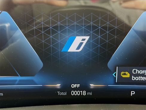 New 2026 BMW X5 xDrive50e w/ M Sport Package image 14