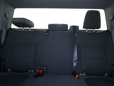 Used 2020 Chevrolet Silverado 1500 Custom w/ Custom Value Package image 17