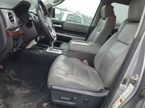 Used 2017 Toyota Tundra Limited w/ Limited Premium Package image 10