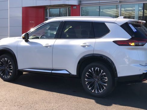 New 2026 Nissan Rogue Platinum w/ Platinum Premium Package image 6