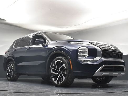 Used 2024 Mitsubishi Outlander SEL image 31