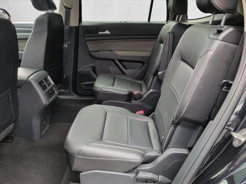 Used 2022 Volkswagen Atlas SEL R-Line image 20