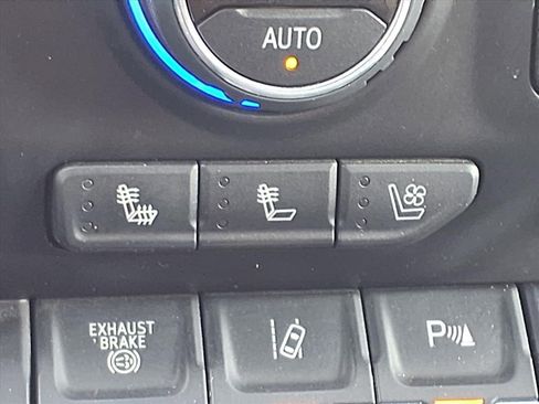 Used 2020 Chevrolet Silverado 2500 High Country w/ Technology Package image 21