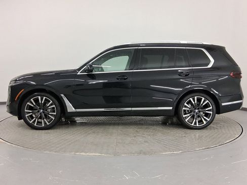 New 2026 BMW X7 xDrive40i image 2