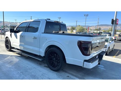 Used 2022 Ford F150 Platinum image 5