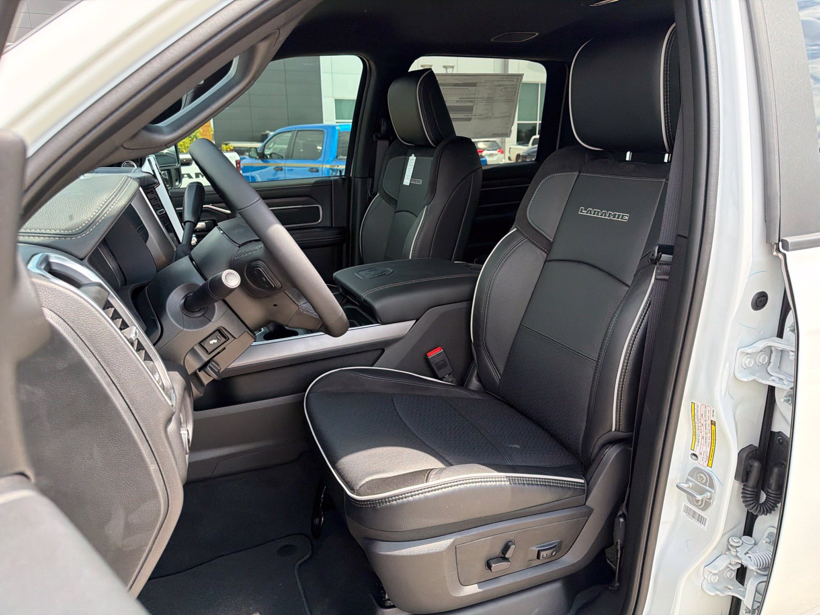 New 2027 RAM 2500 Laramie w/ Night Edition AWD/4WD image 14