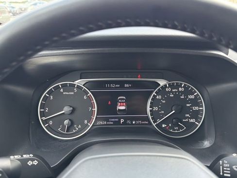 Certified 2025 Nissan Rogue SV image 14