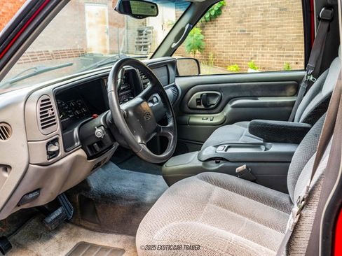 Used 1999 Chevrolet Tahoe LS image 36
