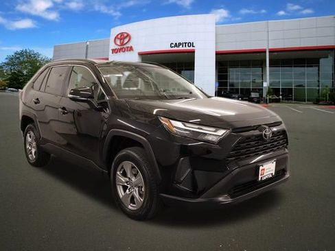 Certified 2023 Toyota RAV4 XLE FWD image 4