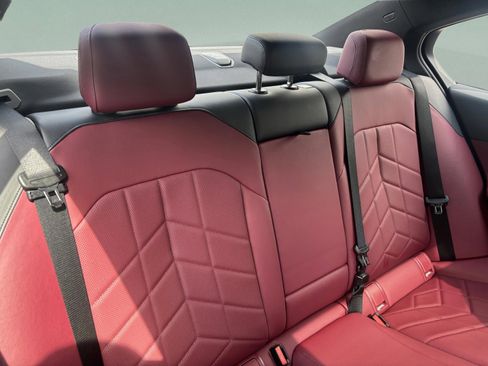 Used 2025 BMW 530i image 28