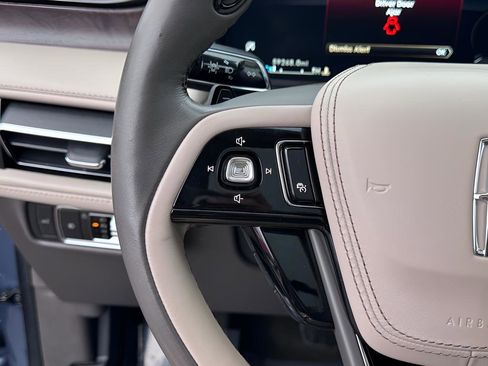 Used 2021 Lincoln Aviator Reserve w/ Equipment Group 201A image 16