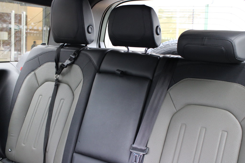 Used 2022 Land Rover Defender 90 X-Dynamic SE AWD/4WD image 8