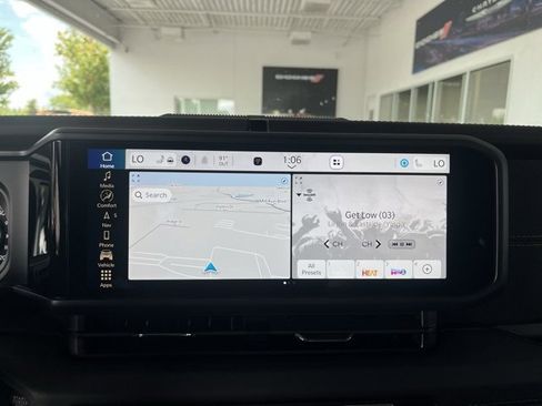 New 2025 Jeep Gladiator Mojave w/ Convenience Group image 21