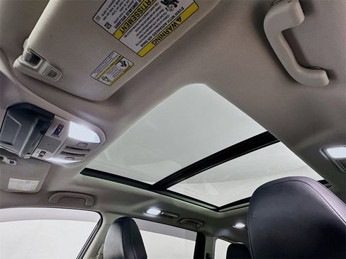 Used 2021 Subaru Ascent Touring w/ Popular Package #2A image 11