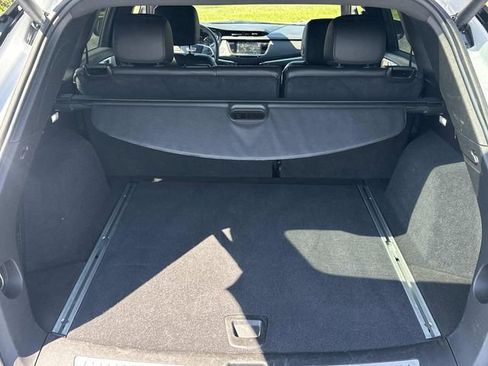 Certified 2025 Cadillac XT5 Premium Luxury image 9