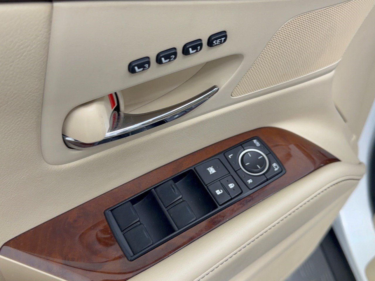 Used 2013 Lexus RX 350 FWD w/ Premium Pkg image 15