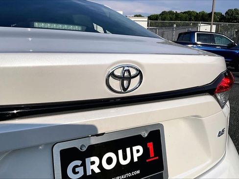 Used 2025 Toyota Corolla LE FWD image 31
