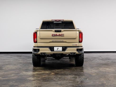Used 2022 GMC Sierra 1500 AT4 w/ AT4 Premium Package AWD/4WD image 16