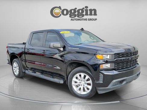 Used 2021 Chevrolet Silverado 1500 Custom image 4