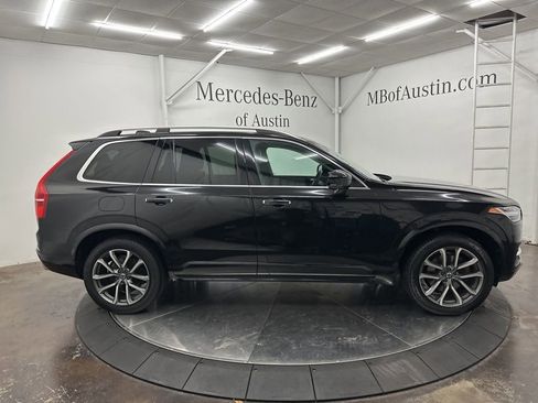 Used 2017 Volvo XC90 T6 Momentum w/ Momentum Plus Package image 8
