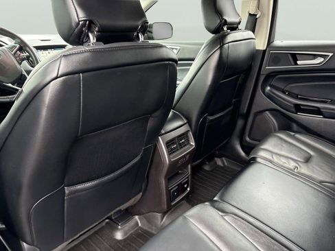 Used 2018 Ford Edge Titanium w/ Equipment Group 301A image 16