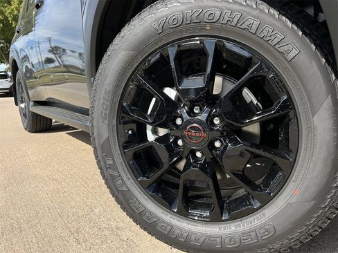 New 2026 Nissan Armada PRO-4X w/ Captain's Chari Seat Package image 8