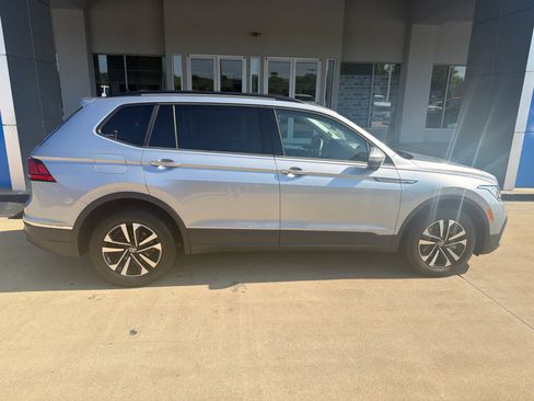 Used 2023 Volkswagen Tiguan S FWD image 8