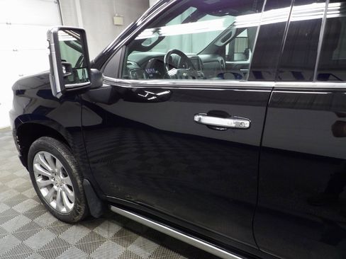 Used 2021 Chevrolet Silverado 1500 High Country w/ Technology Package image 64