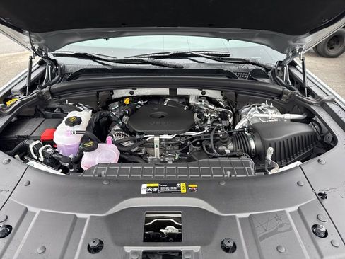 New 2026 Jeep Grand Cherokee Altitude image 32