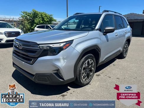 Used 2025 Subaru Forester Premium AWD/4WD image 1