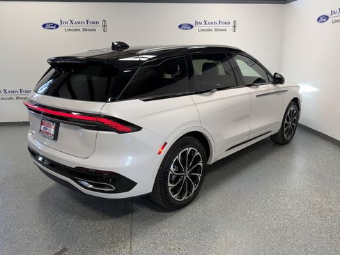 New 2026 Lincoln Nautilus Reserve image 35