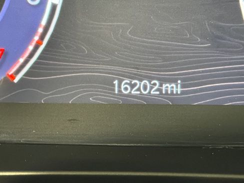 Used 2025 Jeep Grand Cherokee Limited w/ Black Appearance Package image 30