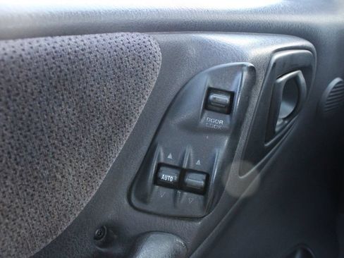 Used 2000 Dodge Dakota 4x4 Club Cab image 17