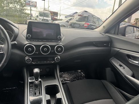 Used 2021 Nissan Sentra SV image 12