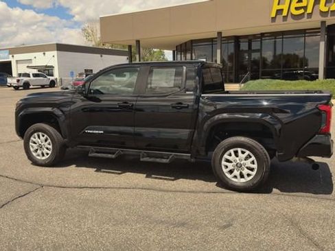 Used 2024 Toyota Tacoma SR5 AWD/4WD image 6