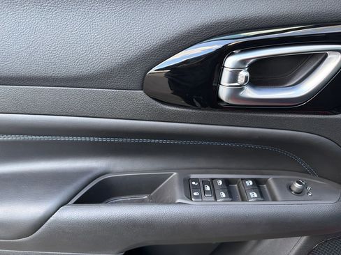 New 2026 Jeep Compass Latitude AWD/4WD image 9