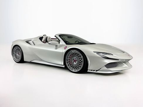 Used 2024 Ferrari SF90 Spider AWD/4WD image 3