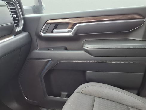 Used 2024 Chevrolet Silverado 2500 LT image 20